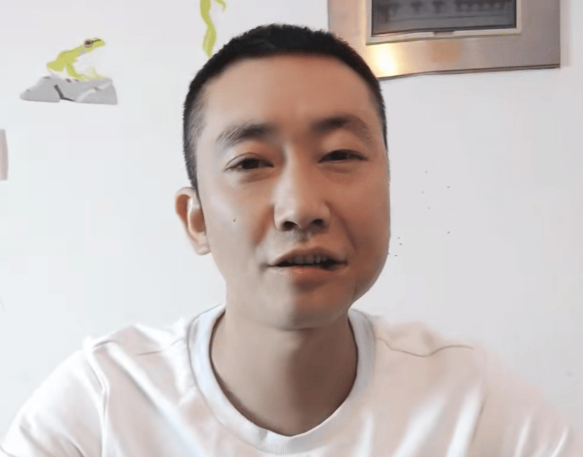 原创笑岔了36岁网红彬彬哥去世生前爱吃槟榔导致口腔癌吃香蕉都费劲