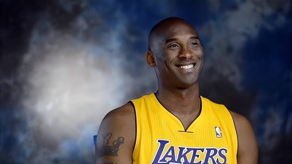 从进入nba开始,科比就和妻子瓦妮莎创办了科比·布莱恩特家庭基金会