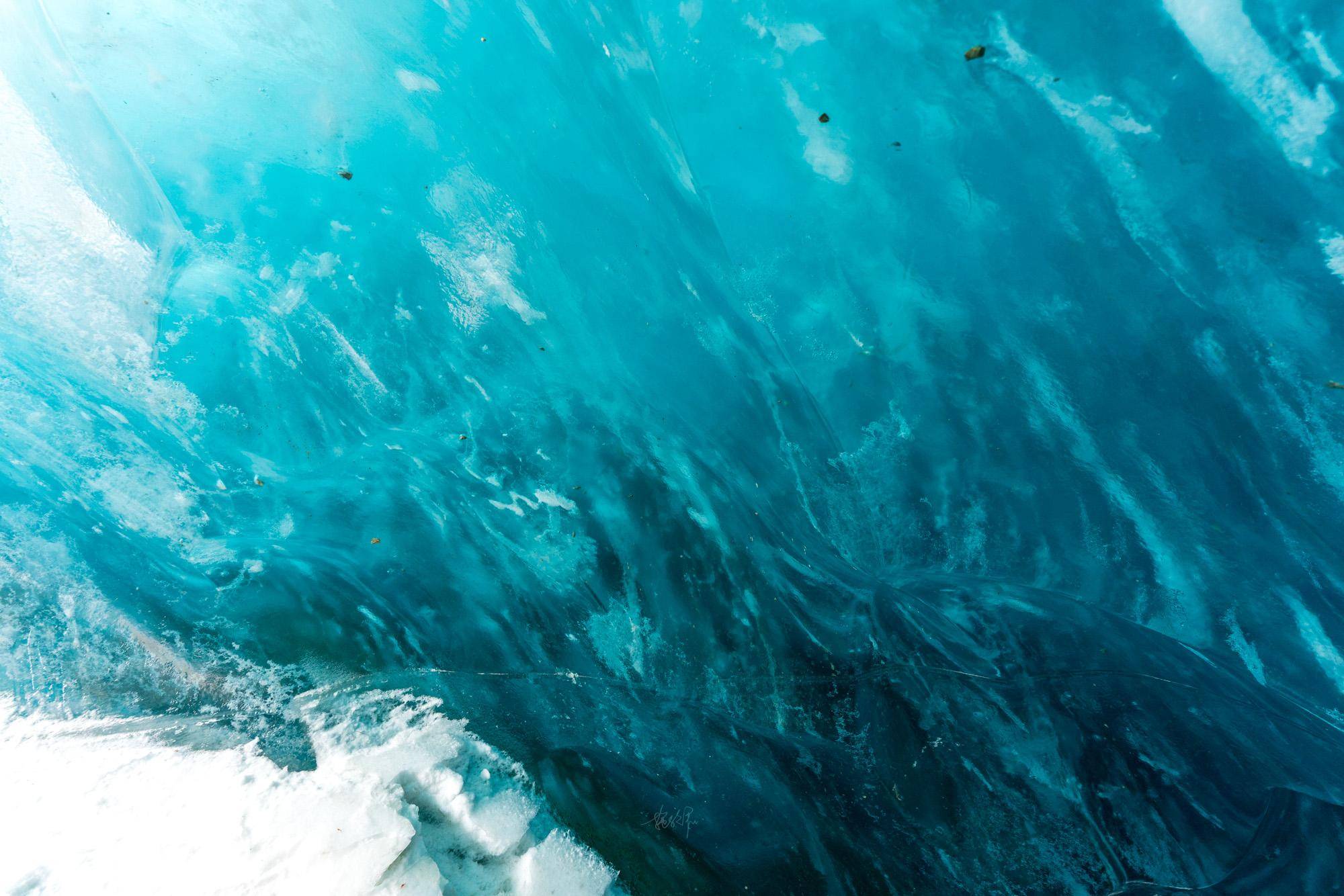 雅隆冰川,超大海洋性冰川,身临其境次才知道原来蓝冰洞是真的蓝