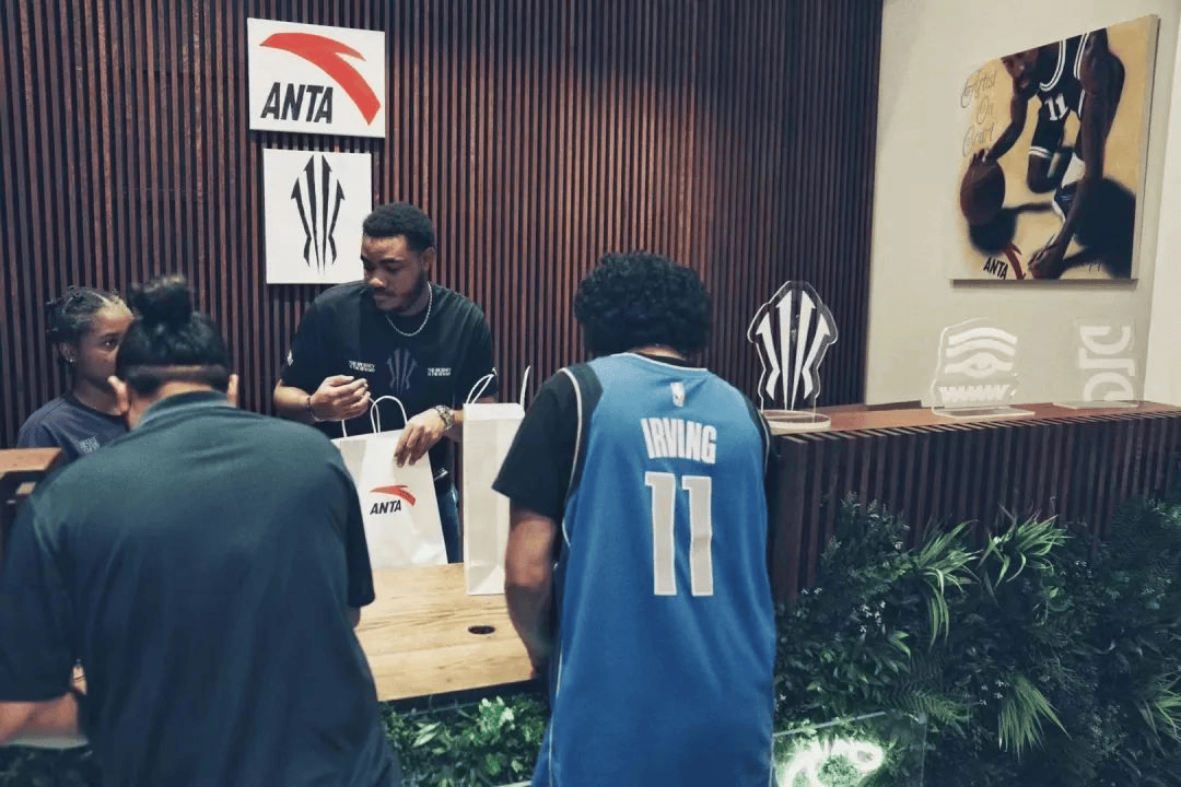 另外,李宁收购欧洲户外高端品牌hagl02fs火柴棍,这是其收购铁狮东尼