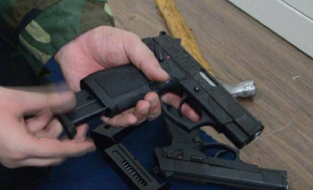 现实作战子弹不打光的话会换弹匣吗老兵别被游戏误导