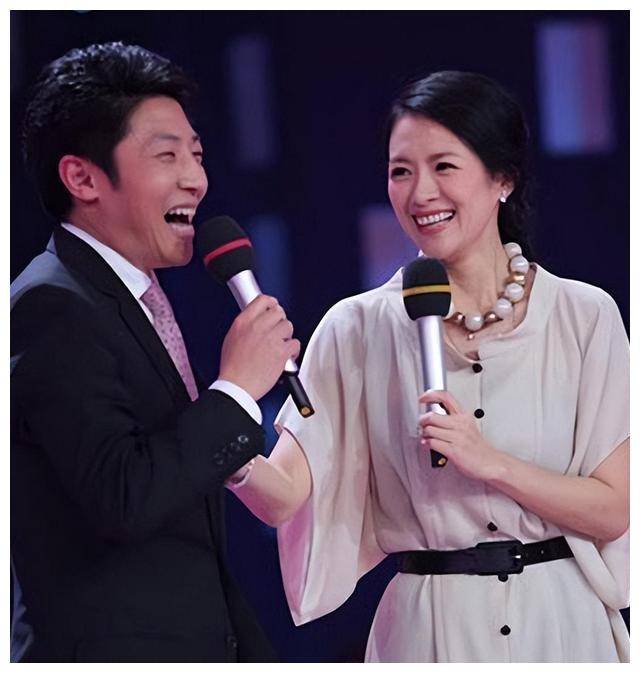 撒贝宁与张馨予散步热聊!与王鸥合体录综艺,结婚后女人缘仍不错