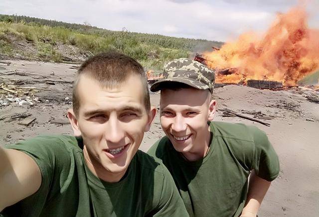 俄罗斯遭到了西方国家全方位的制裁,俄罗斯的gdp倒退了40%,损失了上百