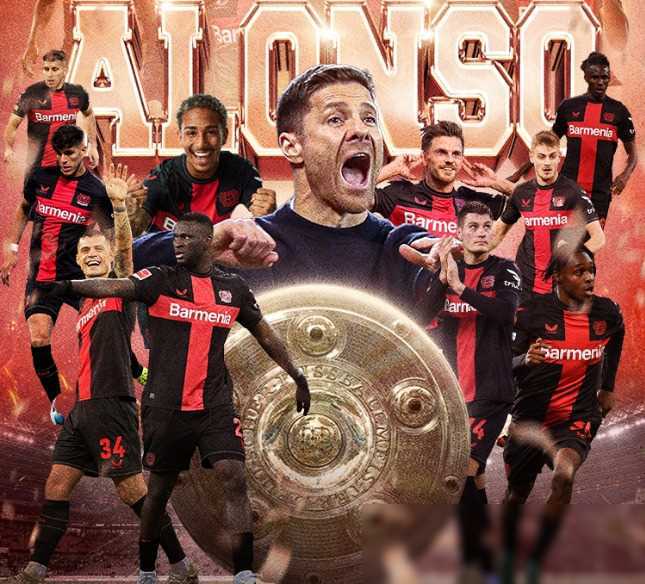 上万球迷冲入球场庆祝,百年球队德甲首冠诞生