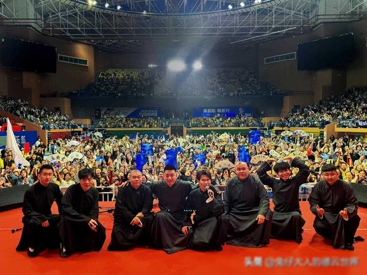 德云社西安相声专场火爆收官,粉丝应援热情高涨_演出_周九良_孟鹤堂