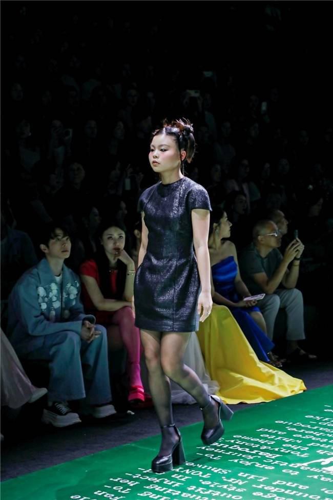 第一次因为看秀给看哭!tony&tonys 2024秋冬系列时装秀太好哭了