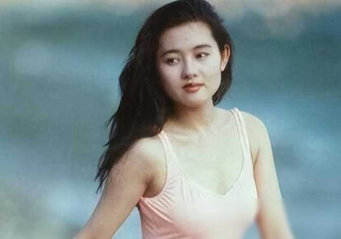 蜜桃成熟时的惊艳瞬间:李丽珍挑战高难度动作