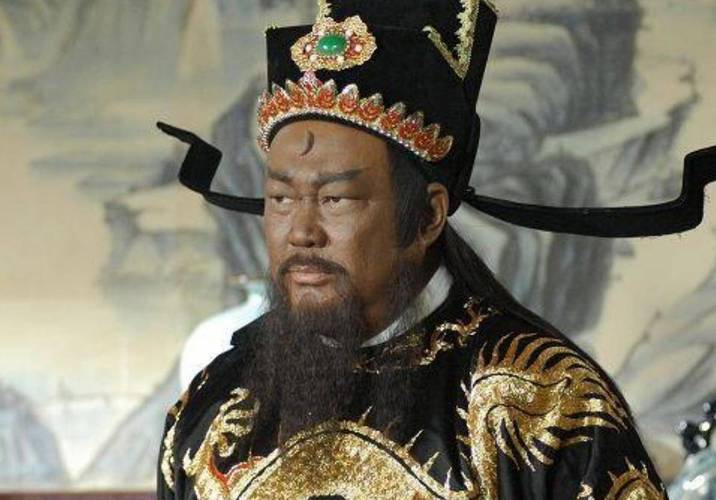 包拯为何选丫环延续香火,其后代现状如何?香港十大财团榜上有名