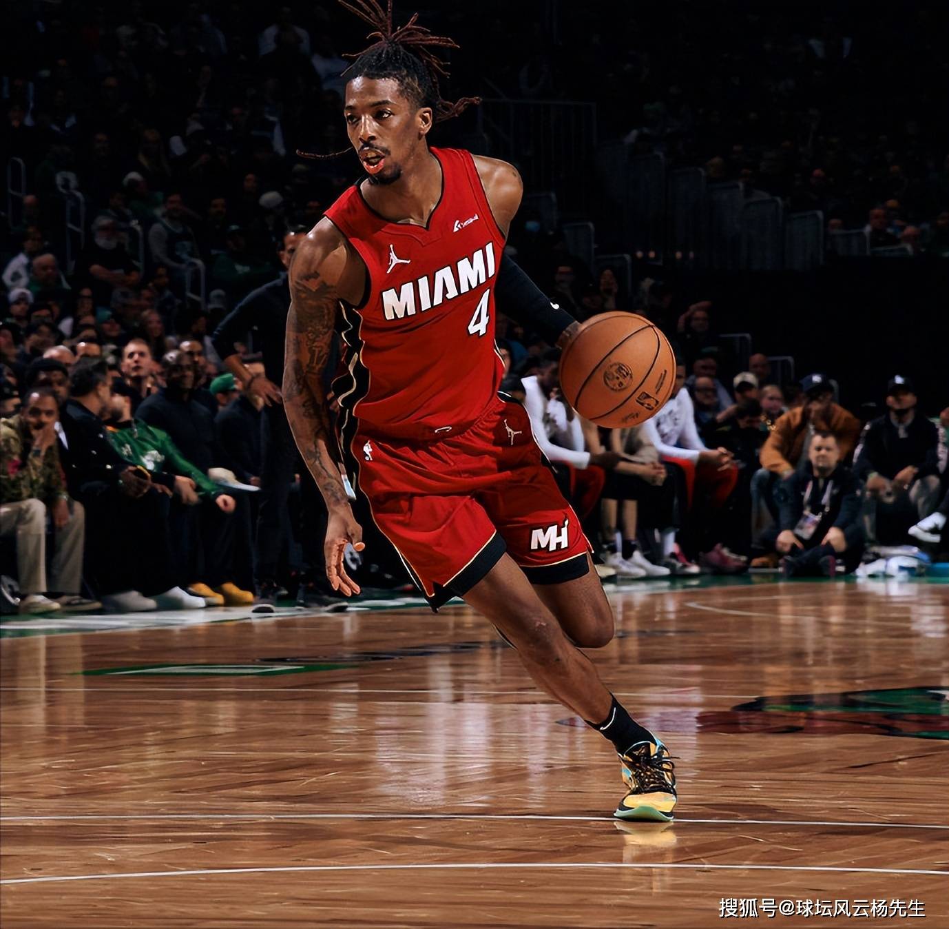 nba季后赛:凯尔特人主场114-94大胜热火,塔图姆惊艳三双引领全队