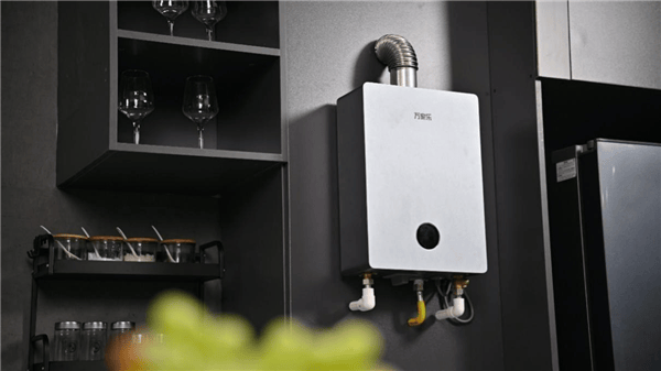 打破同质化桎梏,万家乐小体积燃热领跑热水器行业新周期