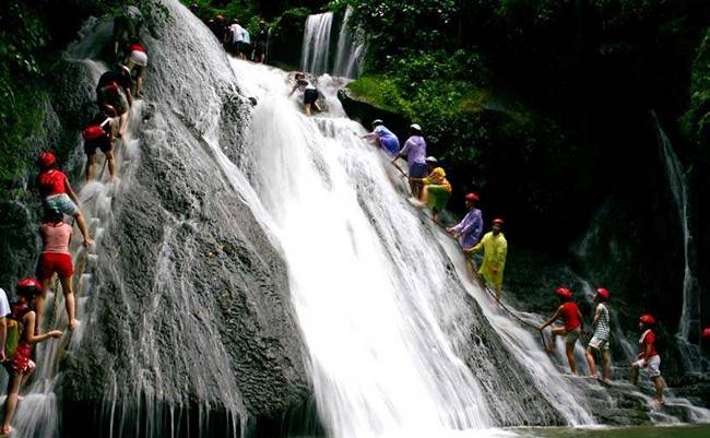 集成世界梯田造型之精华,如行云流水,潇洒流畅,为天下梯田景观之冠
