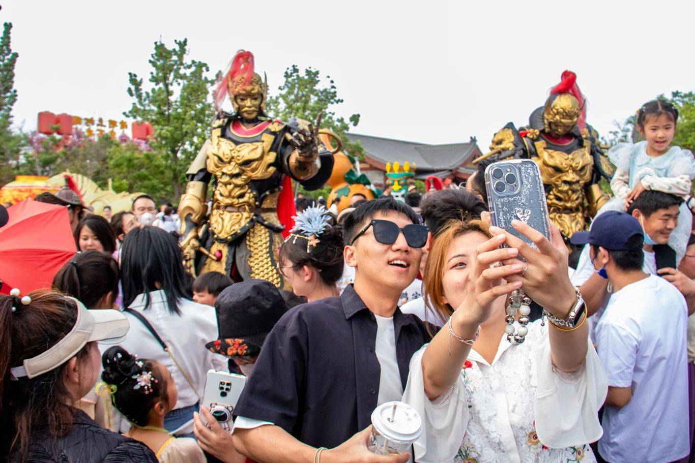 五一傀儡狂欢节即将盛大开启!