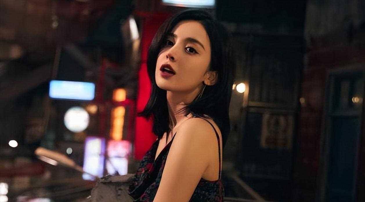 善恶终有报:岁古力娜扎无人娶成话题,舆论关注