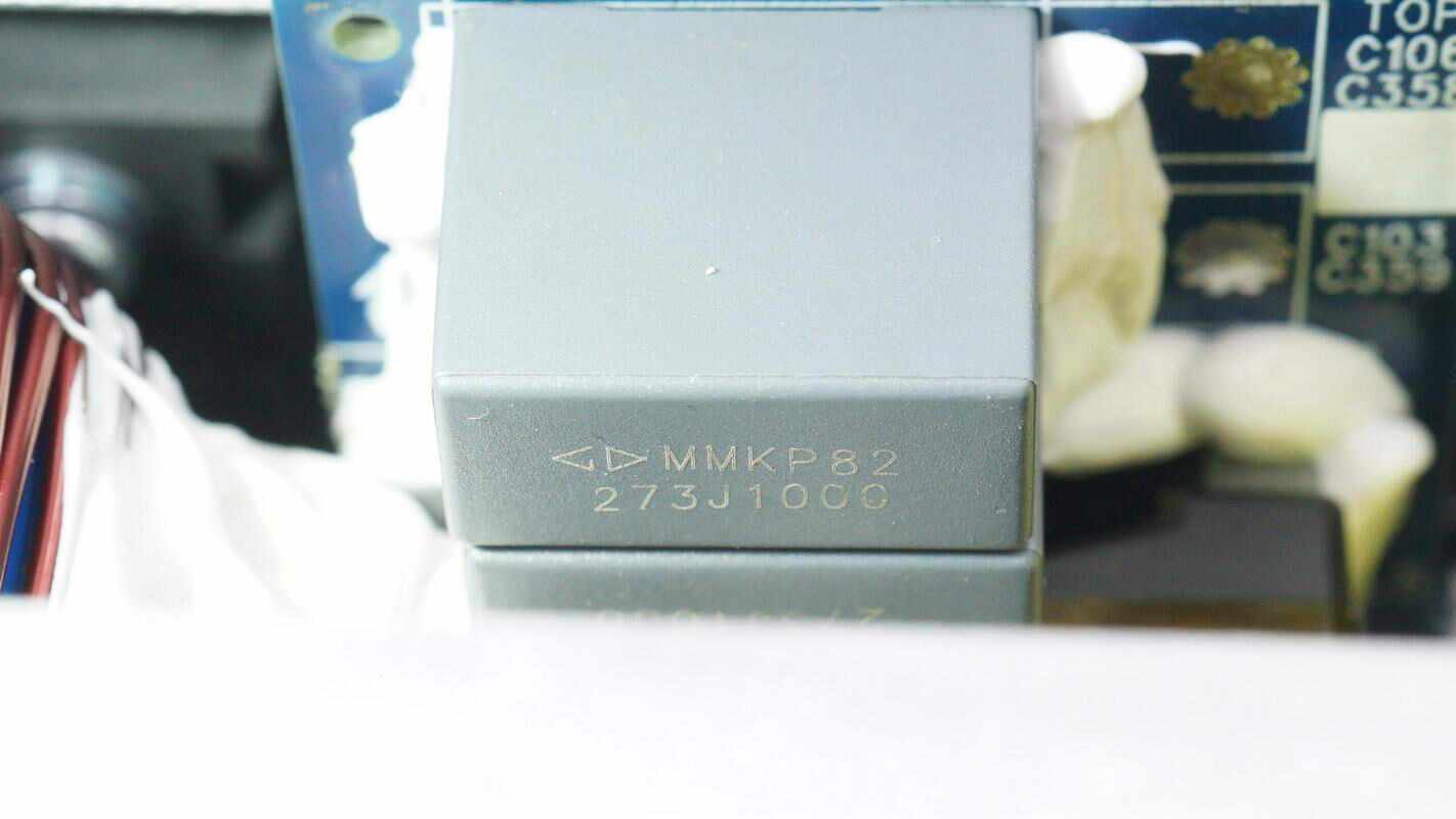 新一代电小二户外电源1000 pro 2拆解:全新安全快充