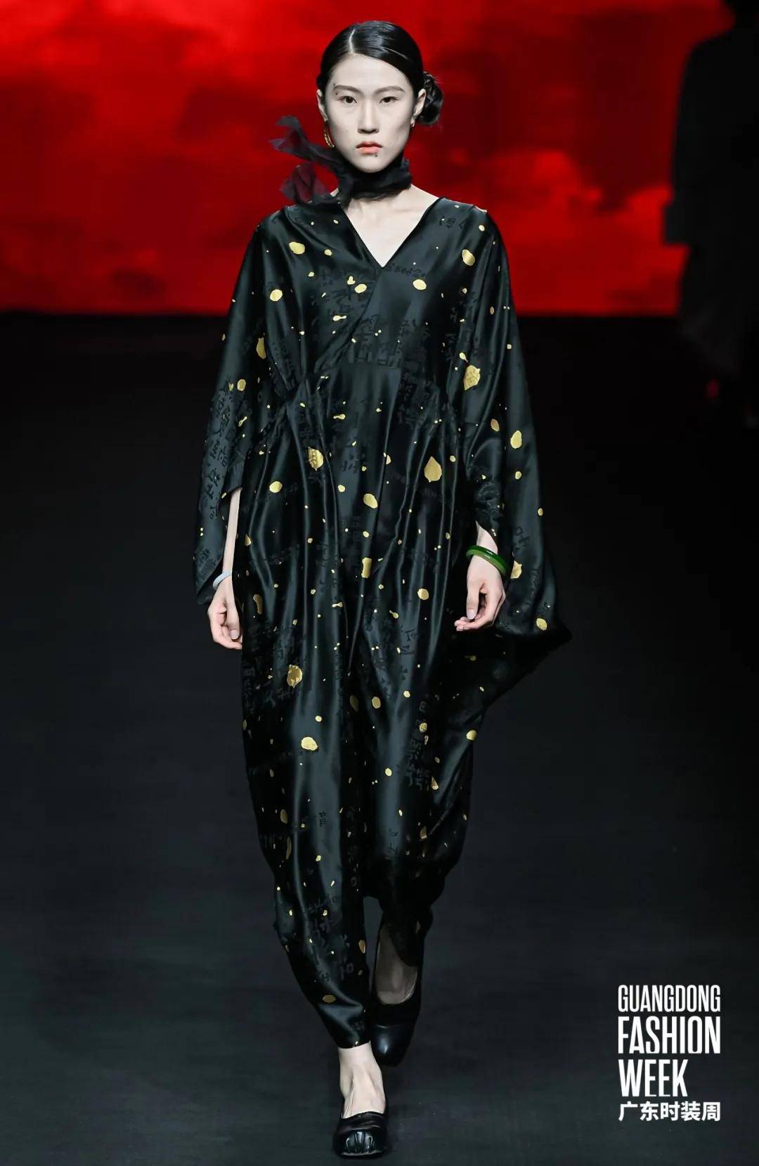 "粤港澳大湾区时尚汇演 2024-广州站"在广东时装周成功举办