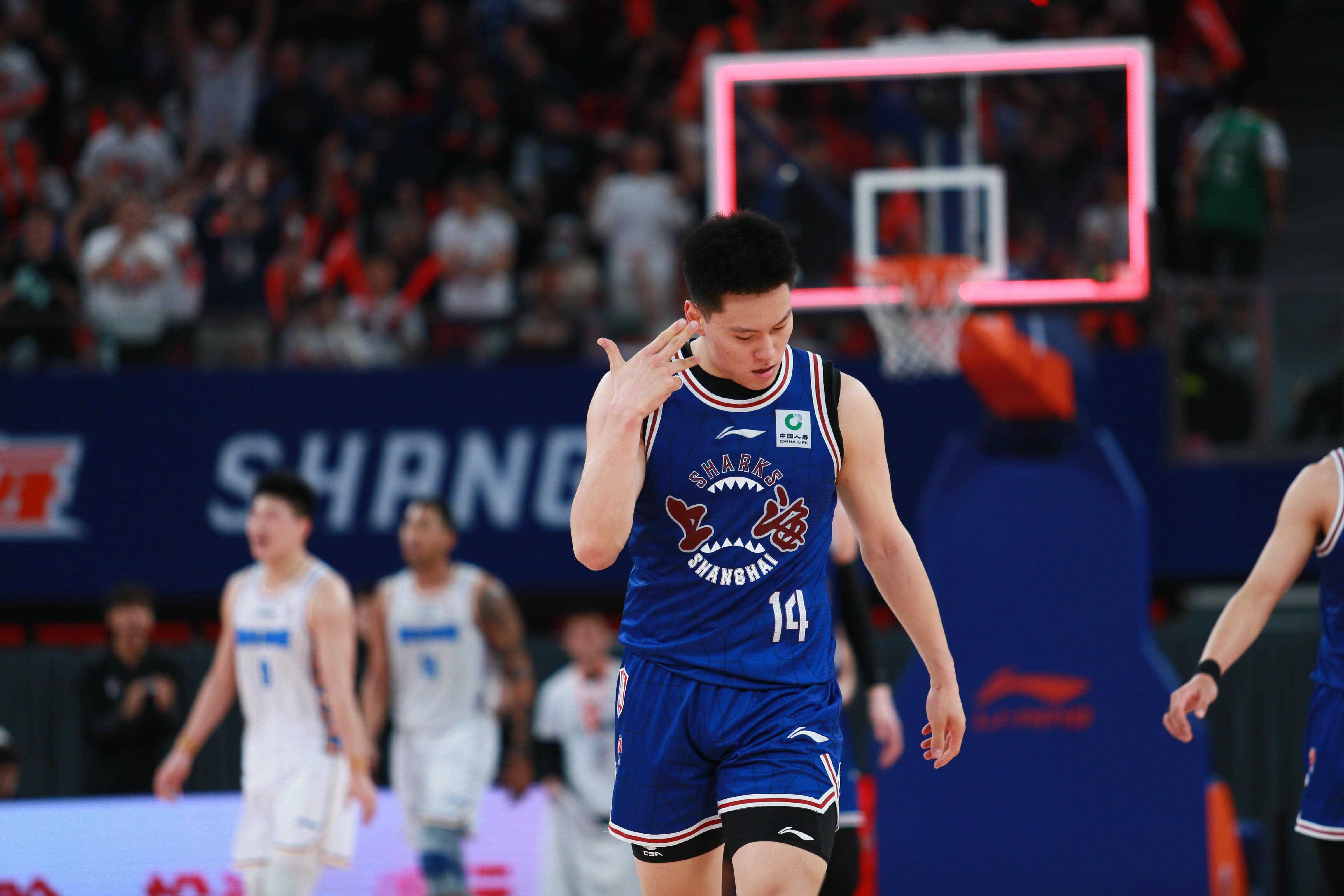 京沪大战终局一边倒,上海男篮跻身八强之列