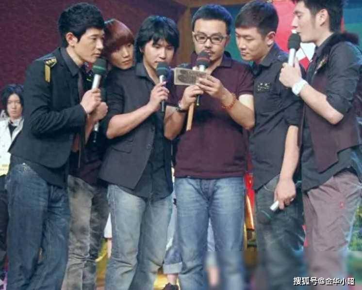 欧弟自曝艰难生活,工作不多积蓄见底,想卖跑车养女引争议