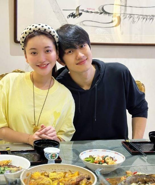 41岁金莎自曝见家长细节,夸未来婆婆避谈结婚,带男友捞金败好感