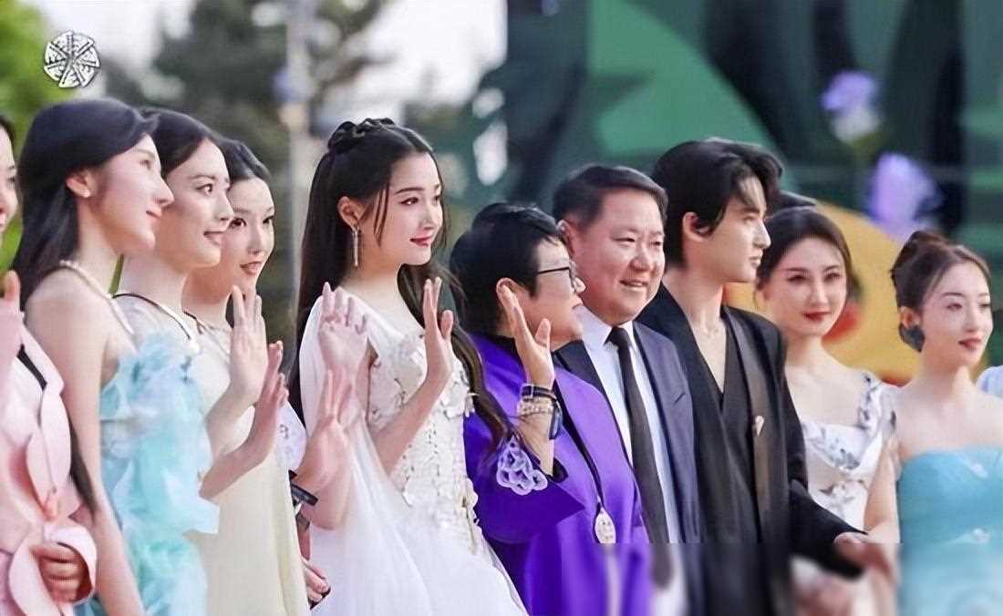 胡玫于冬携红楼梦亮相北京电影节引关注