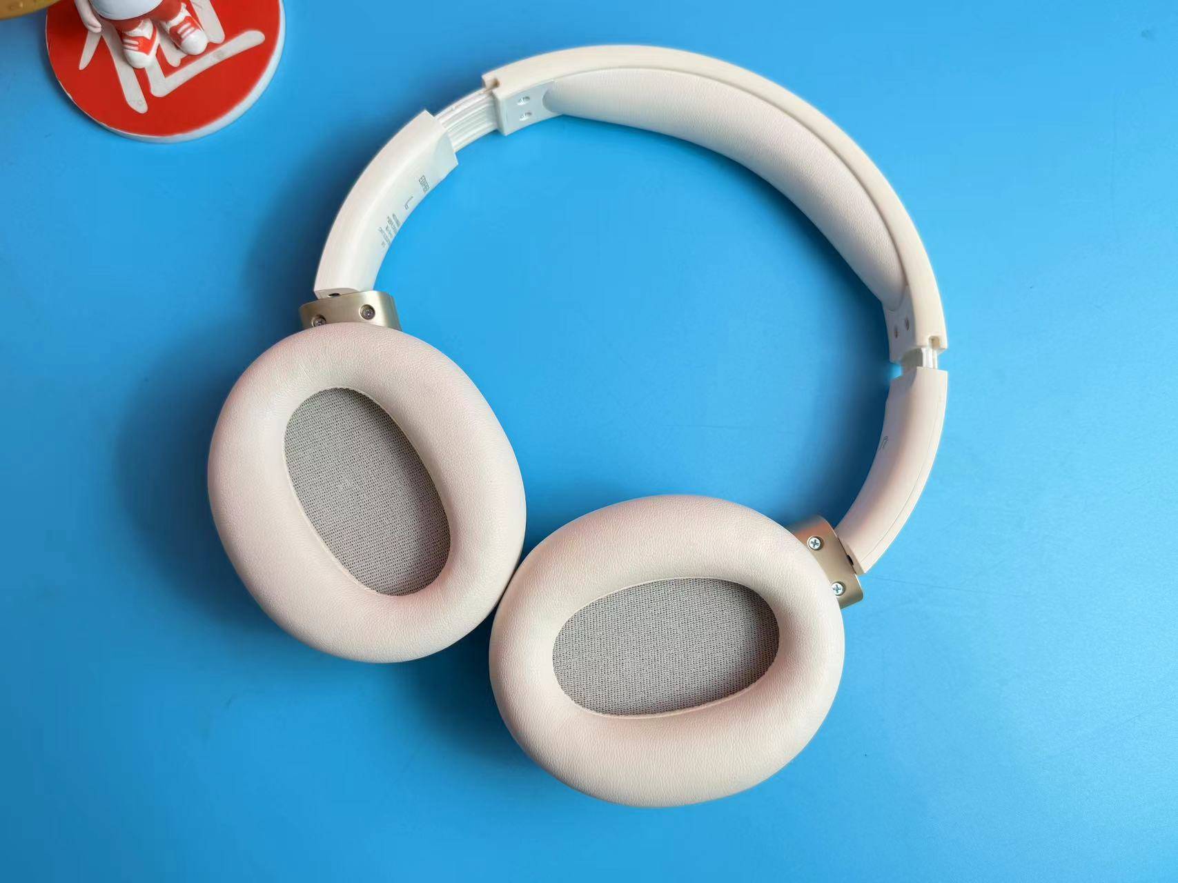 漫步者和qq音乐的联名款主动降噪耳机,确实震撼,我直接沦陷了