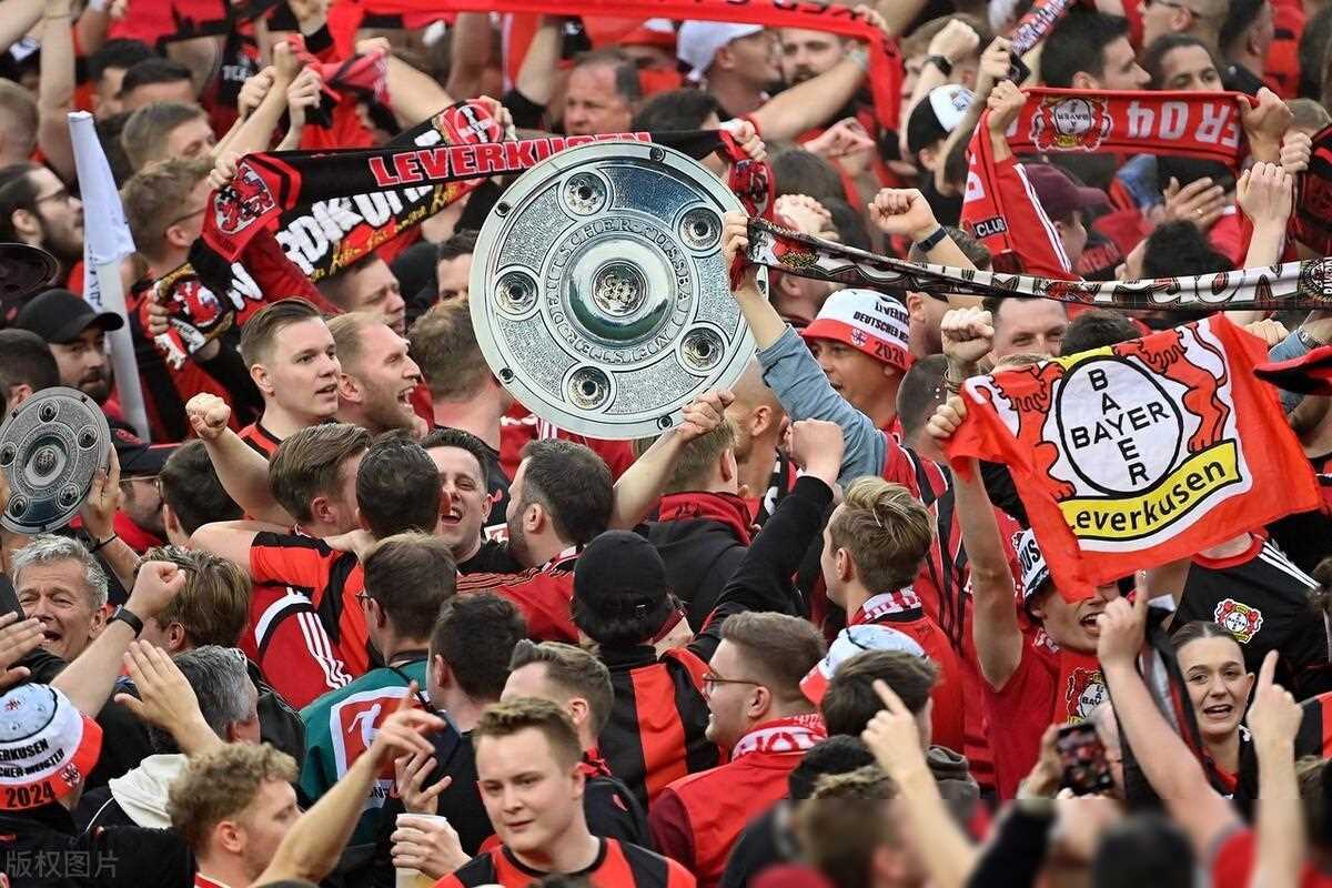 羡慕吗?武磊前队友"躺赢"德甲冠军,本赛季表现低调