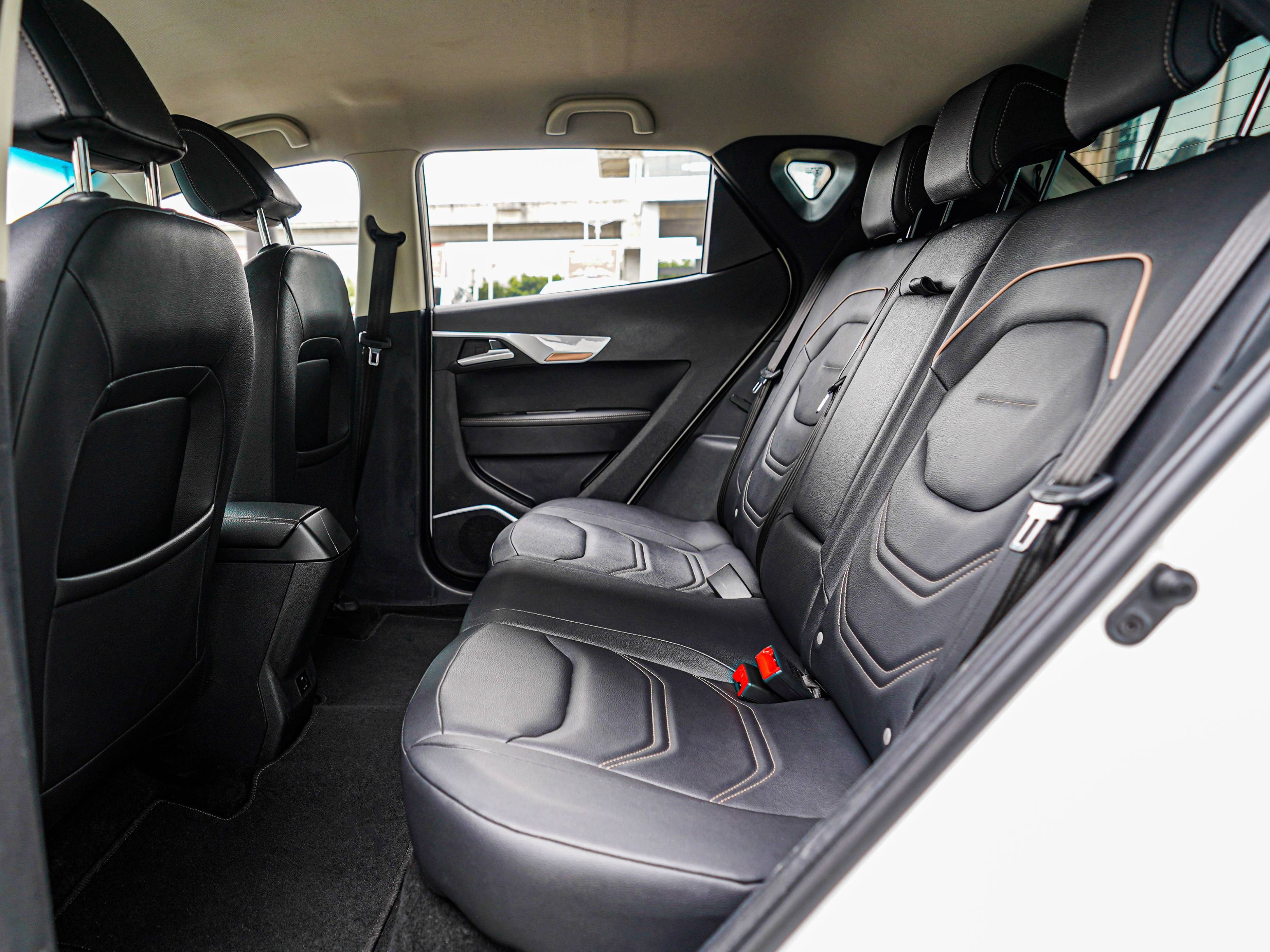 两万多公里的纯电小车,精致且灵动!