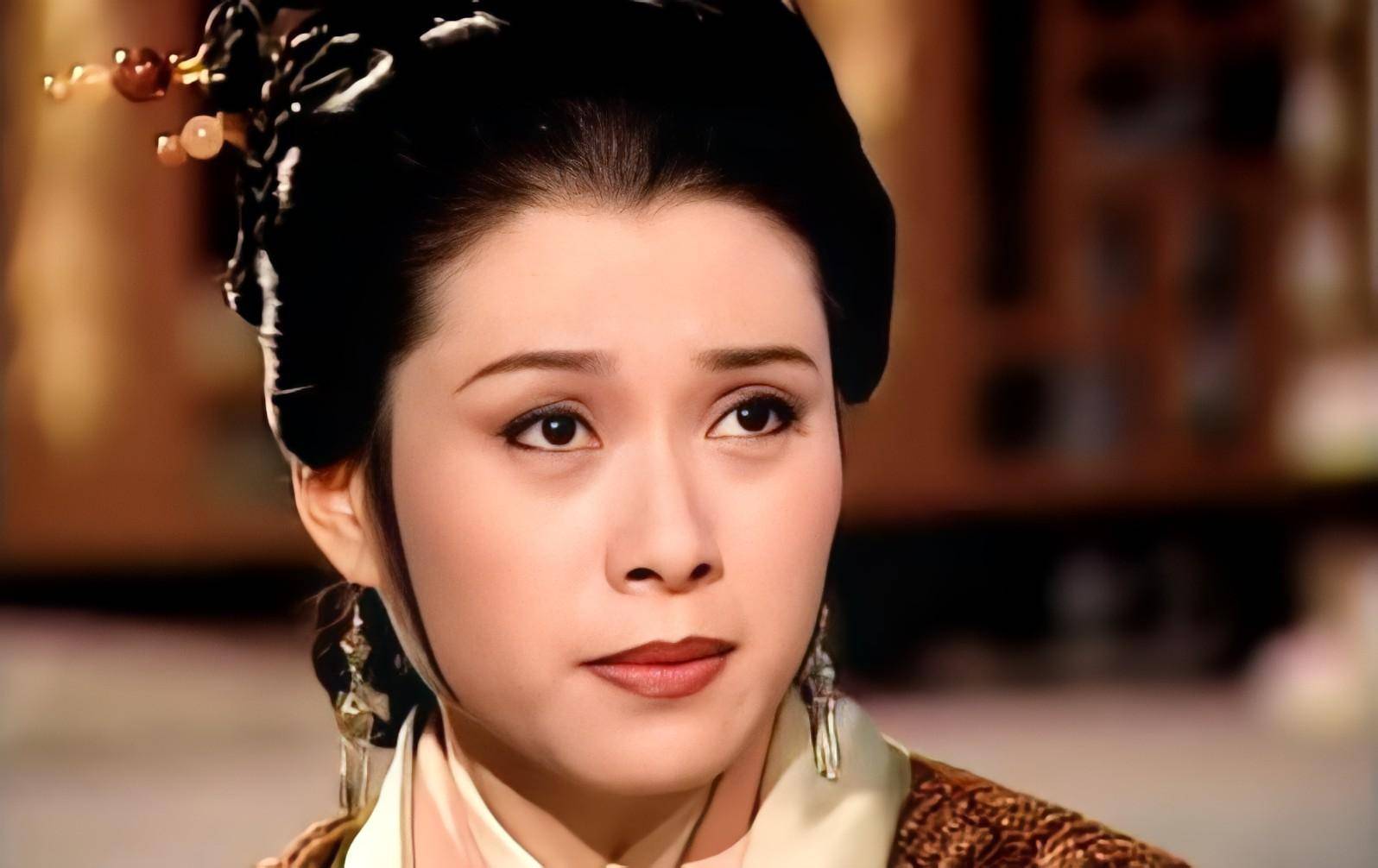 难怪段延庆能枯木逢春,你看菩提树下,刀白凤有多努力就明白了_段正淳