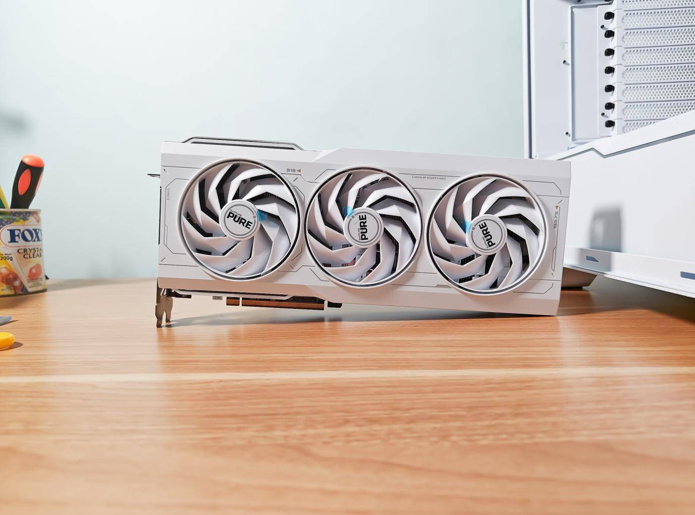 回眸一笑8000 mhz,内存中的白月光,阿斯加特新品女武神2代