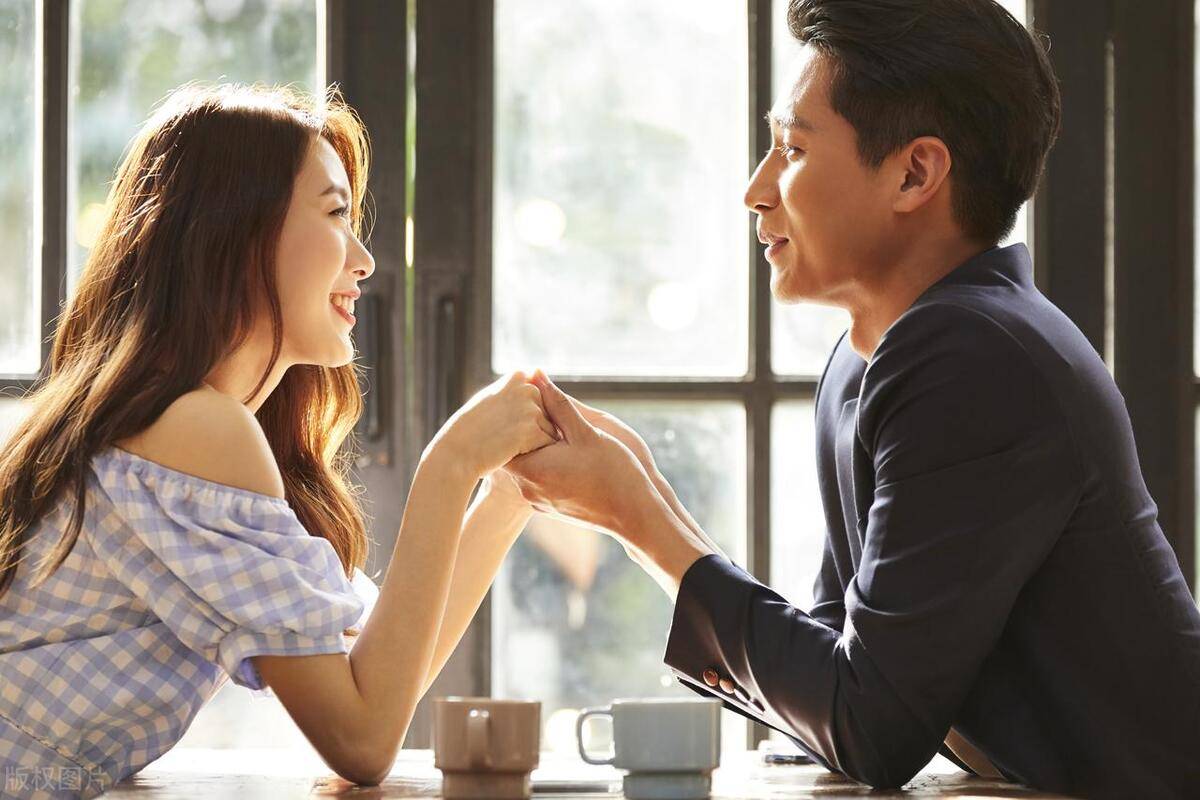 妻子要花丈夫说你不配!浪漫不能当饭吃,但是情感需要润滑剂