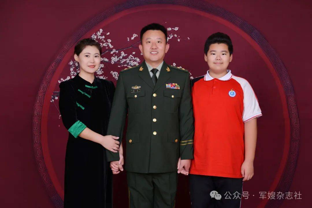 随着丈夫职务的提升,孙媛媛辅导战士的范围也从中队到大队再到支队.