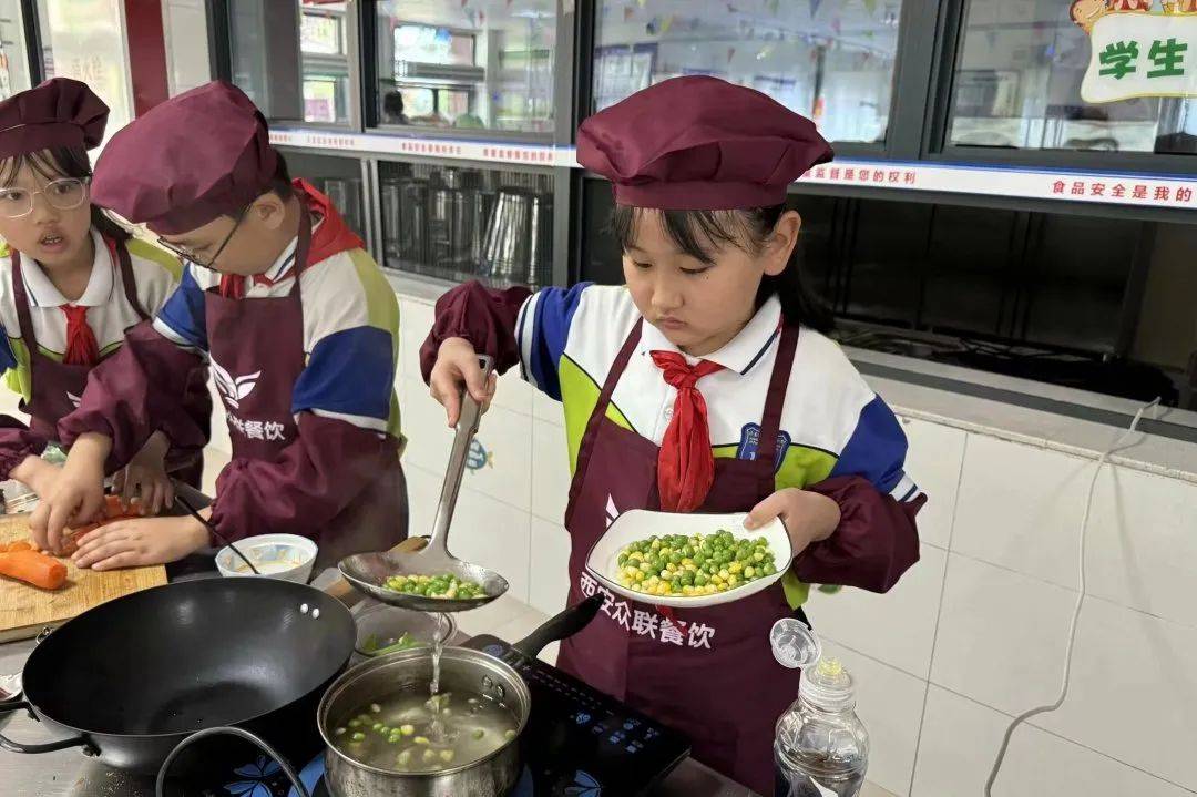 沣东和平小学举行劳动实践活动暨校园"朴美杯"第六届厨艺大赛活动