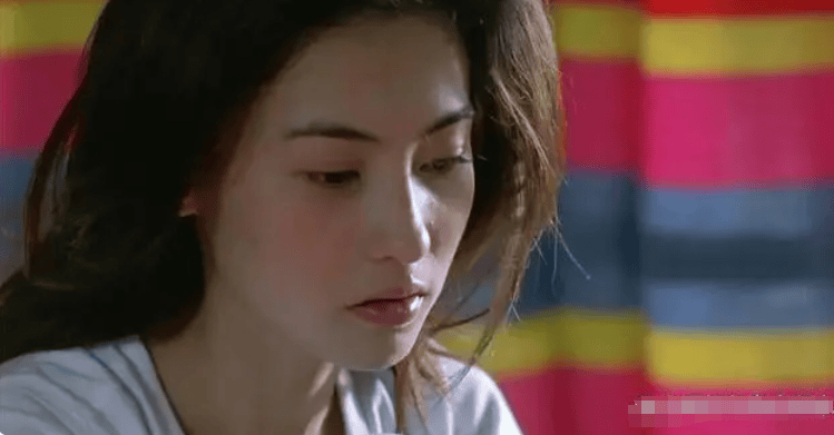 张柏芝再曝大尺度剧照引热议!她大方回应:我的身体给观众看是值得的