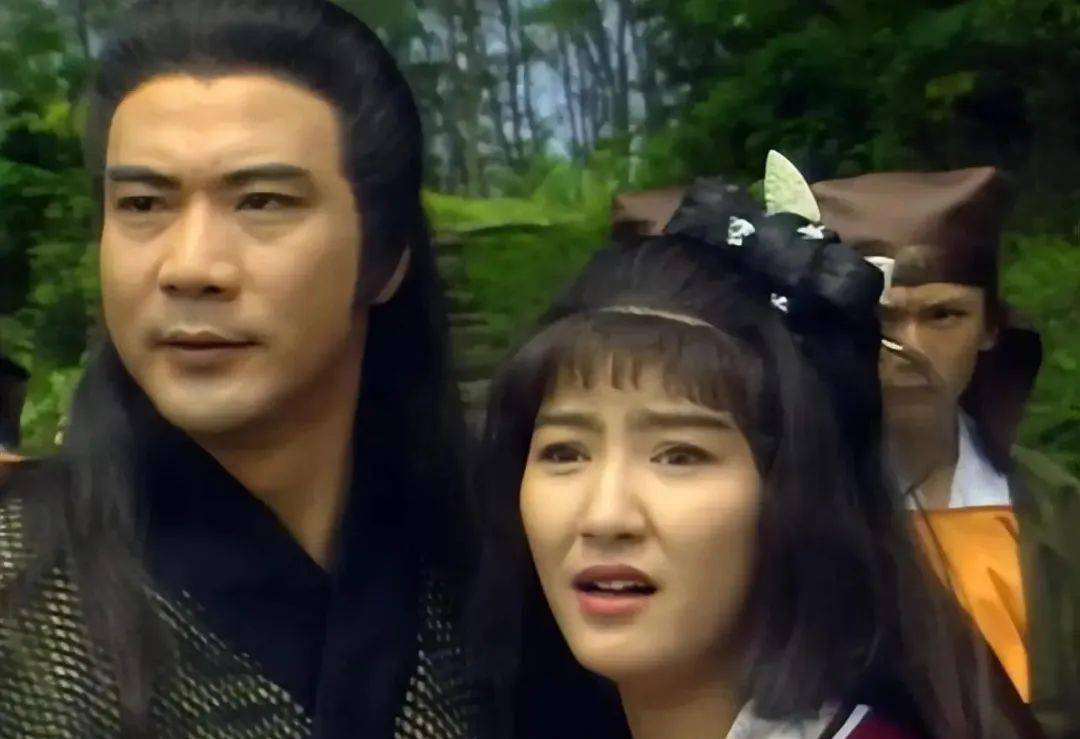 我是在徐少强投资的一部电影中认识