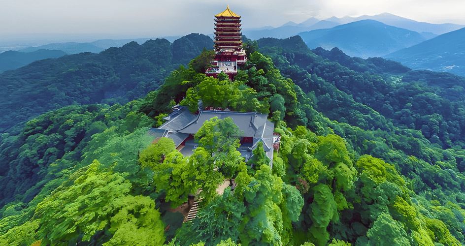 建筑,是成都城区保存最为完整的佛教寺庙,被誉为长江流域四大禅林之首