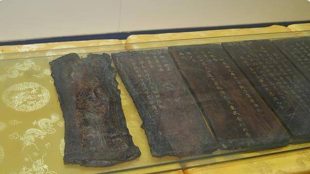 1972年，陕西一村民大白天将妻子拉进屋内，从怀里掏出两个大家伙-陕西失联男子