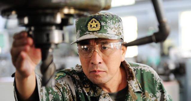 裴德山,吉林省蛟河市人.