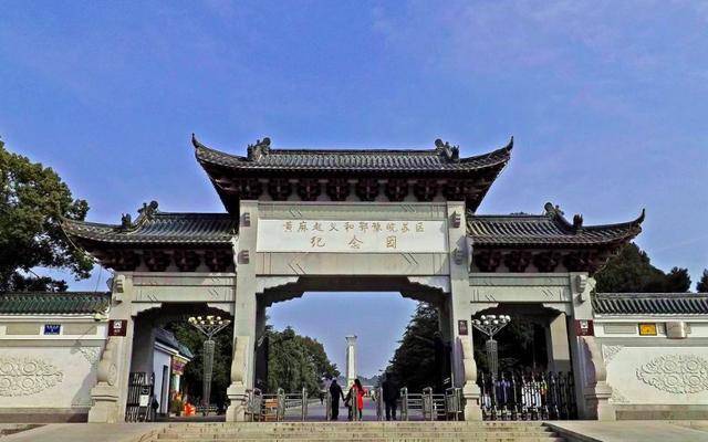 《铁血红安》里,刘铜锣在飞机上扔手榴弹,其实是有历史原型的