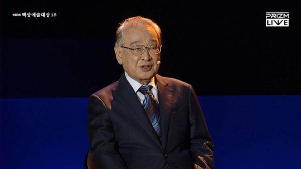 90岁国宝级影星现身!在所有人面前演戏试镜 影帝后都哭了