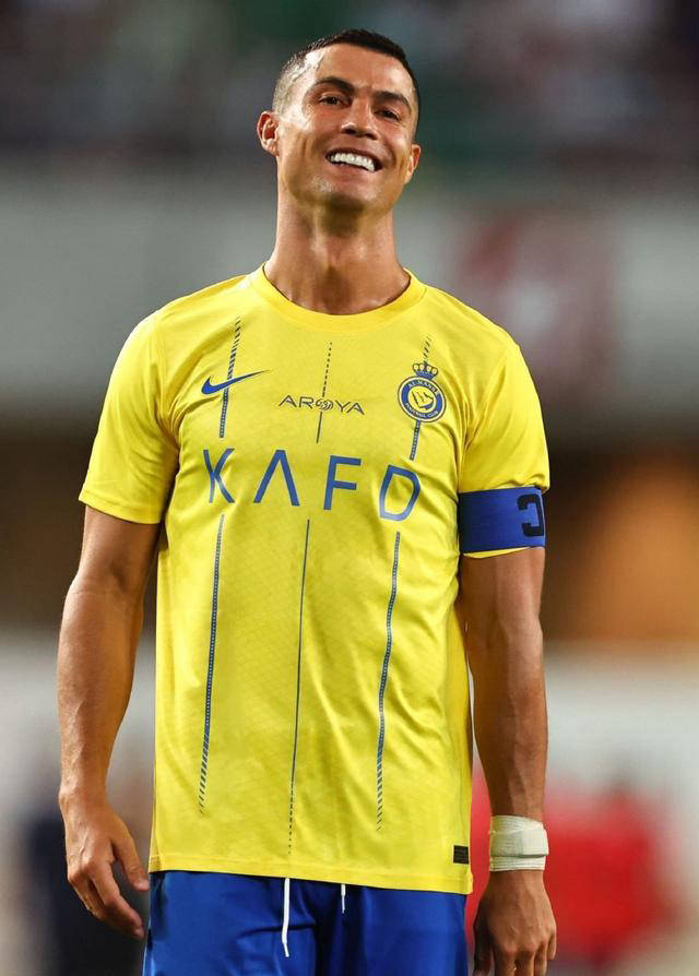 迈阿密国际仍然关注c罗:梅西与c罗或成队友?