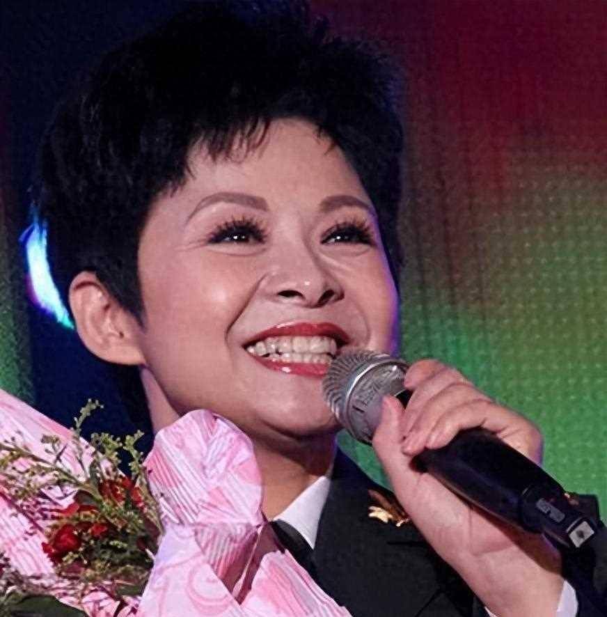 赖昌星揭露两人真实关系,歌唱家董文华为何会退圈?_事件_生活_问题