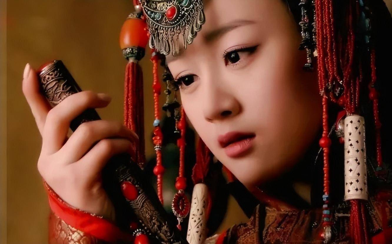 二婚女海兰珠贤惠不如哲哲,智慧不及孝庄,为何成皇太极的最爱?