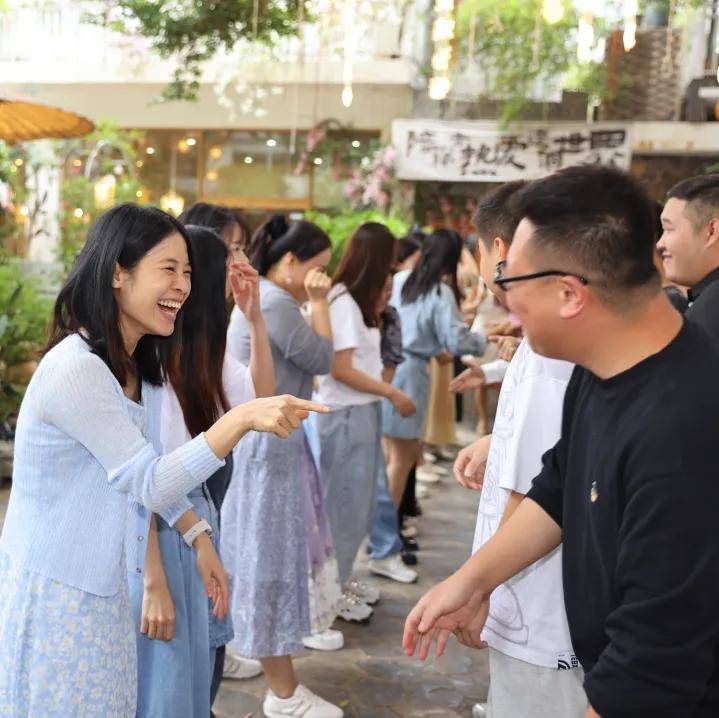 中建一局华南公司携手北京大学深圳医院举办青年联谊交友活动