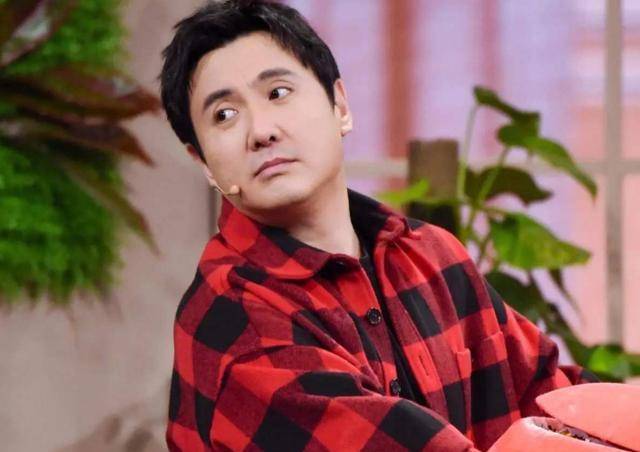 因长相演正剧没红,为赚钱投靠沈腾演喜剧,这个流量蹭得很值