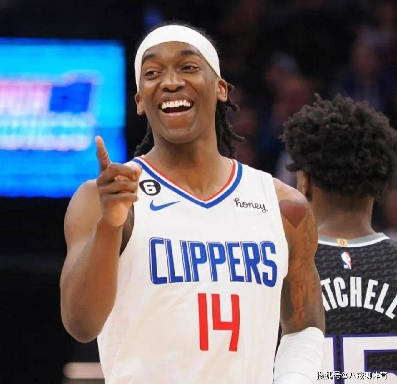 7870万美金!哈登替身续约合同曝光,威少身价不如他