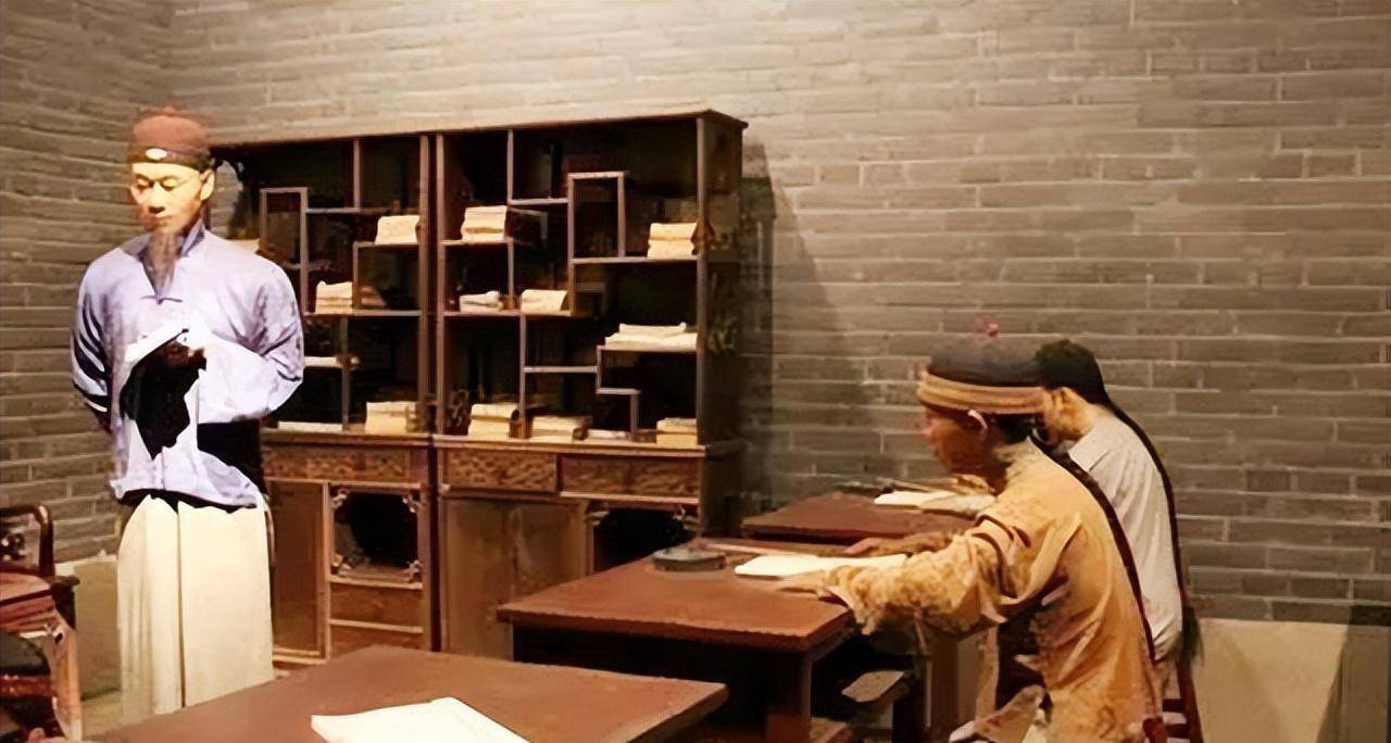 大清最后的状元,中状元没多久大清就亡了,靠一手好书法为生