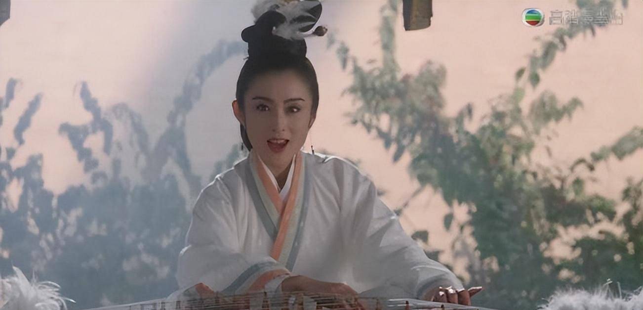 同样都是翻拍经典"女主",袁珊珊与刘涛放在一起,差别直接出来_任盈盈