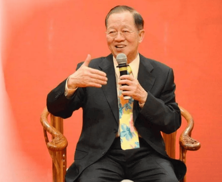 曾仕强说:"千万记住,任何东西快到手的时候,人家都是看你不顺眼的"