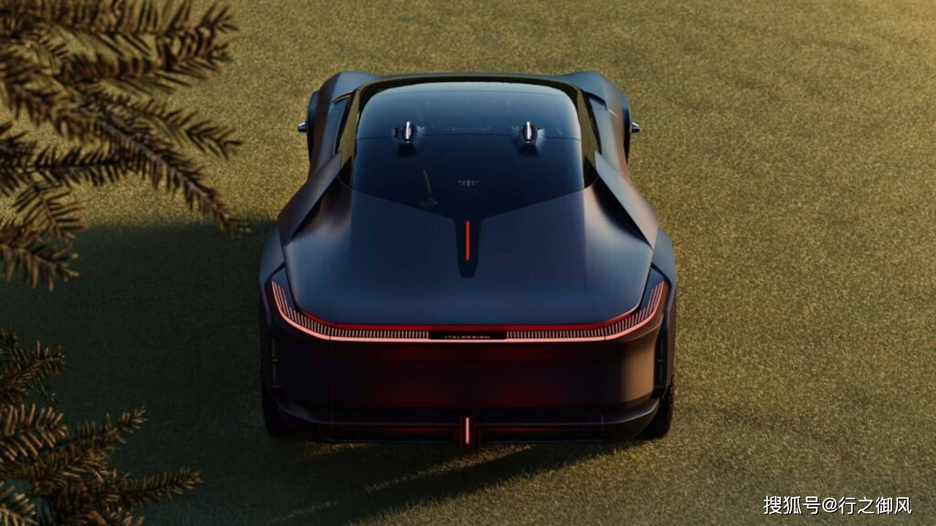 quintessenza尺寸很大,它比最短的福特f-150更长,轴距更大,达到惊人的