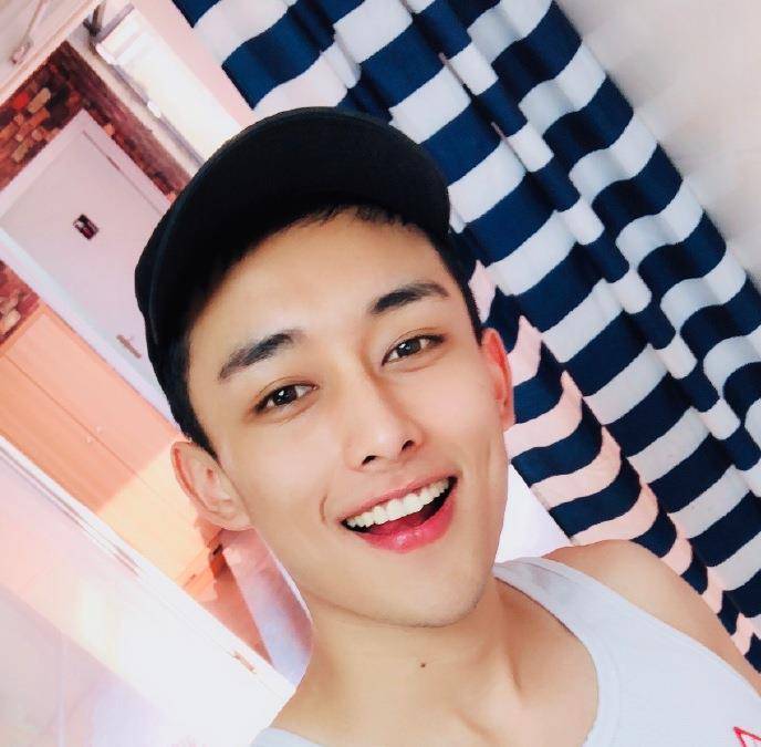 靠变形计成名的网红韩安冉:23岁三婚三离,3岁孩子样貌遭人热议