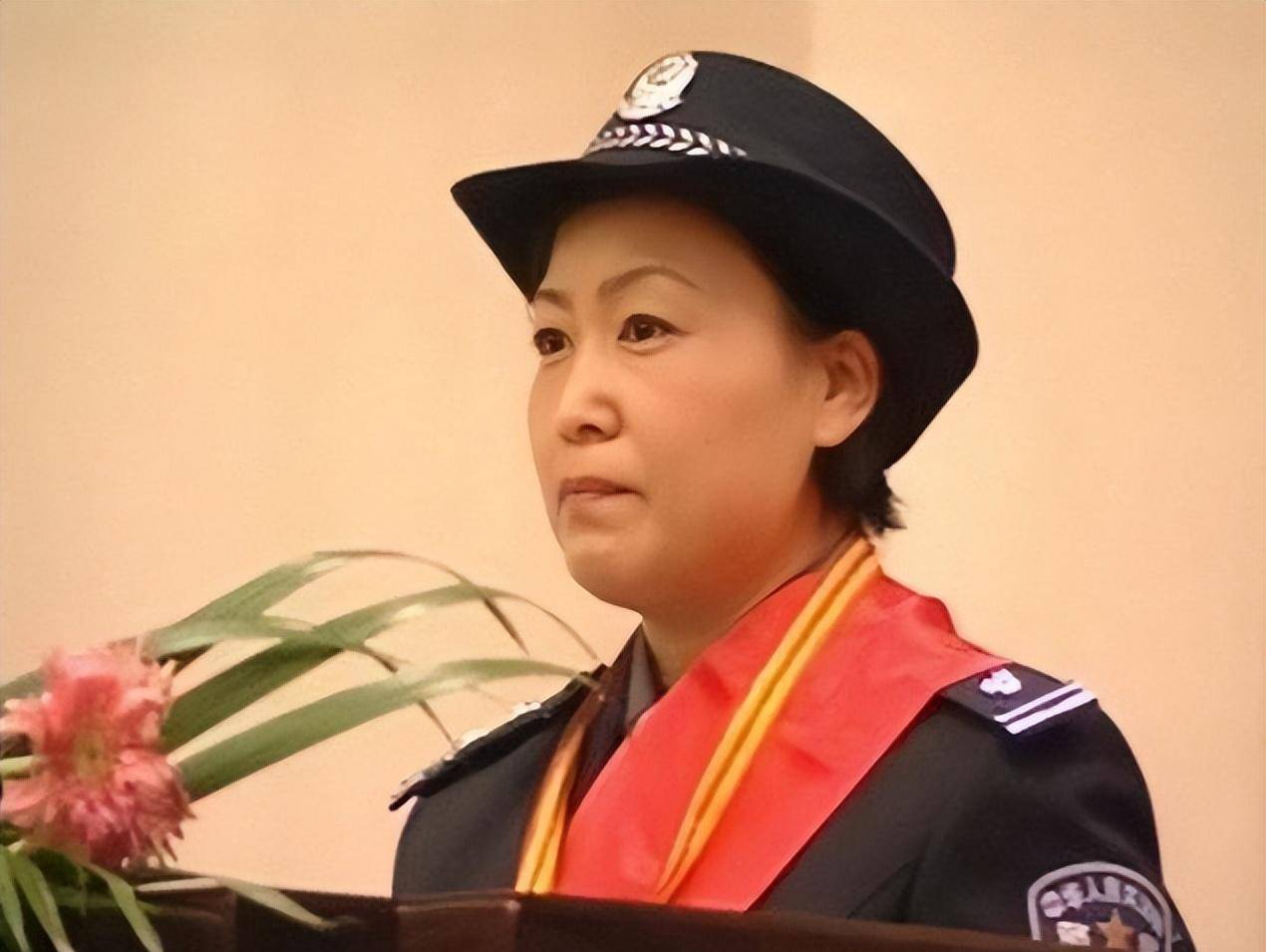 《狂飙》现实版的安欣,一生破案无数,扫黑过程中意外身亡_任长霞_登封